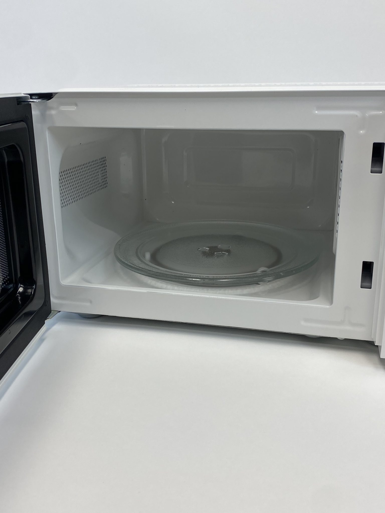 Cecotec ProClean 2110 mikrobangų krosnelė