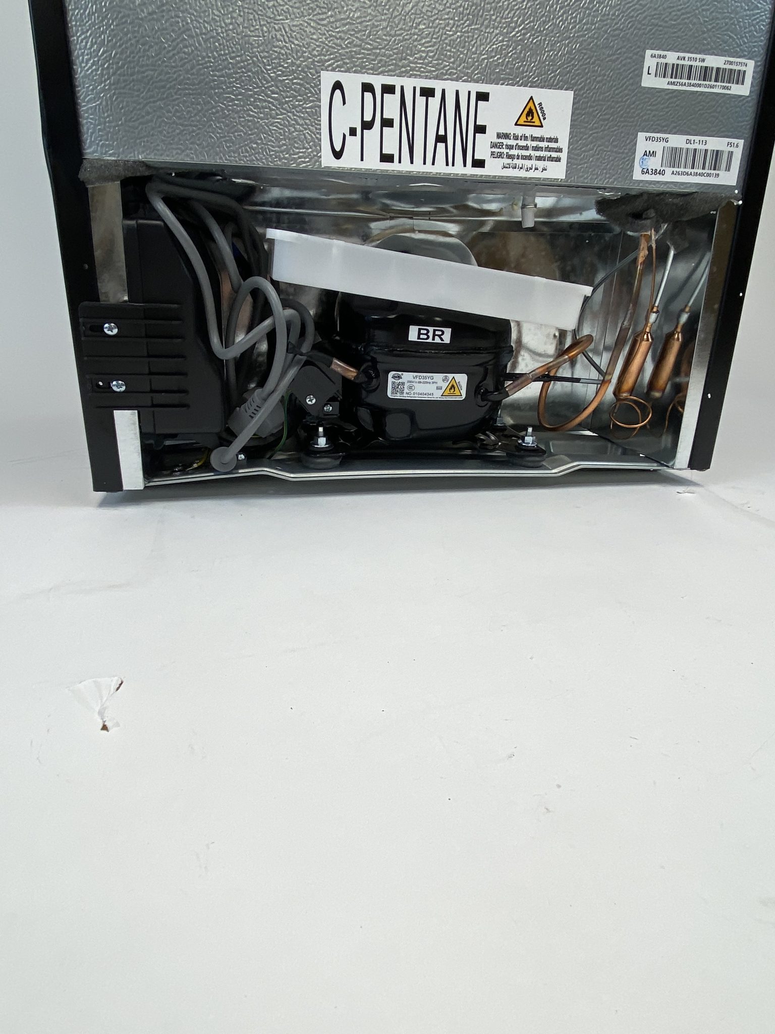 Amica AVK 3510 SW mini šaldytuvas