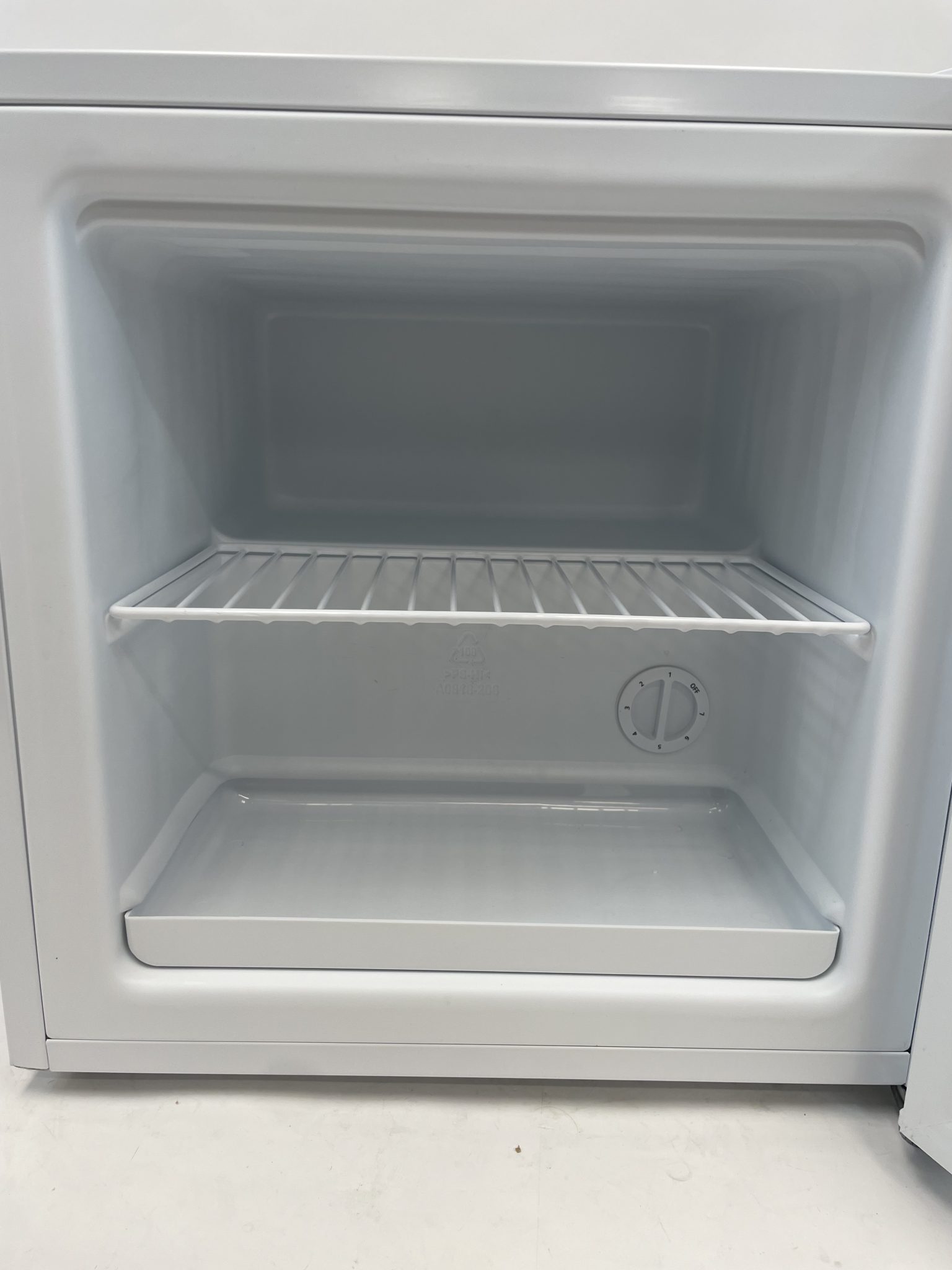 COMFEE mini šaldiklis, 31 l