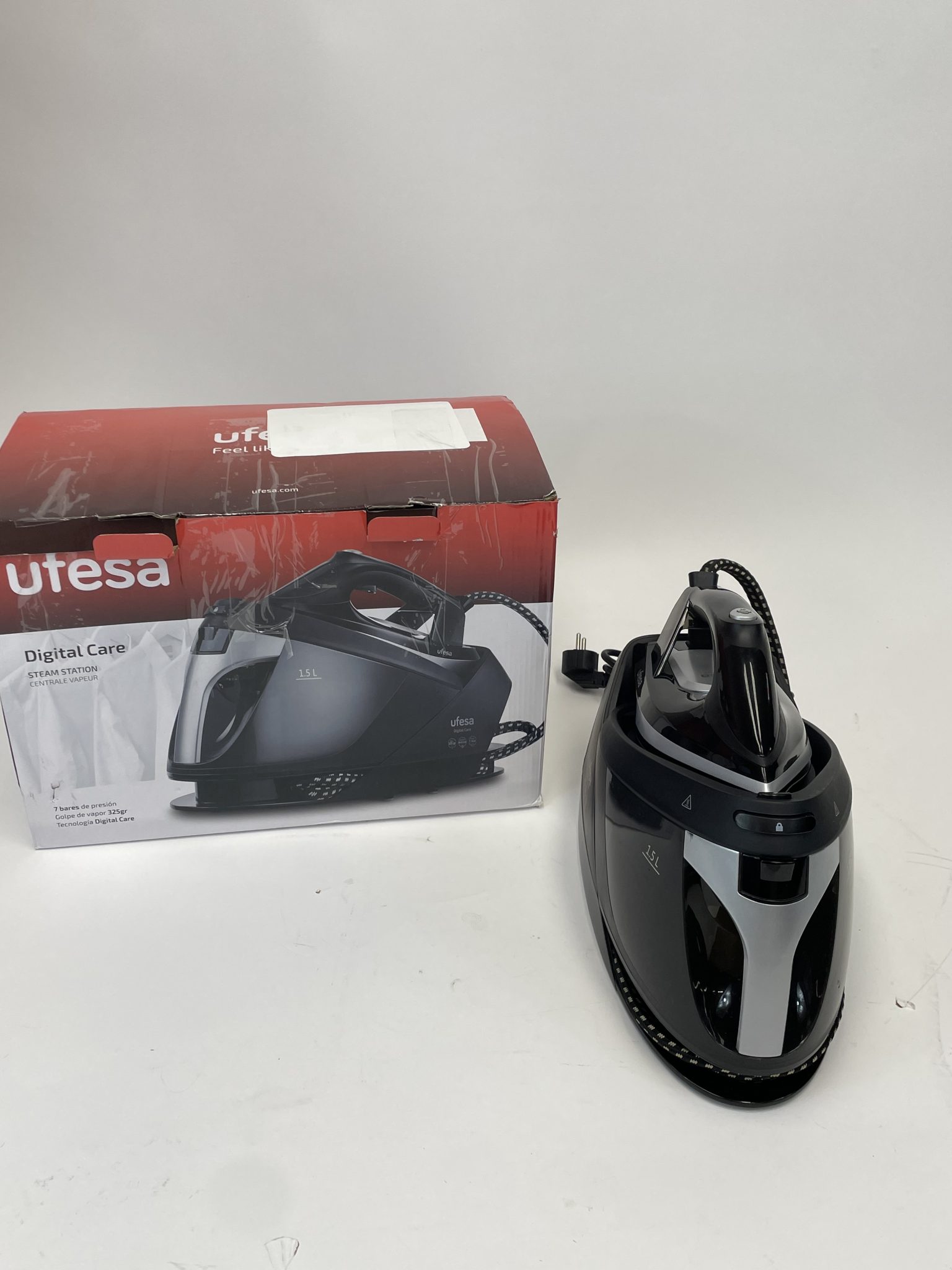 Ufesa Digital Care garų lyginimo sistema, 2600 W, 1,5 l