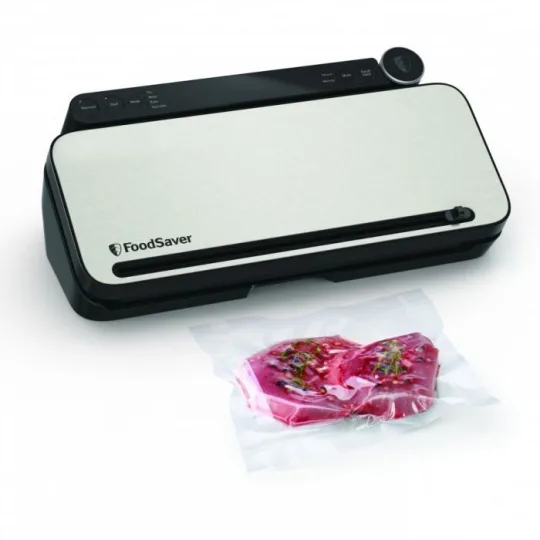 FoodSaver VS3190X vacuum sealer with manual accessory