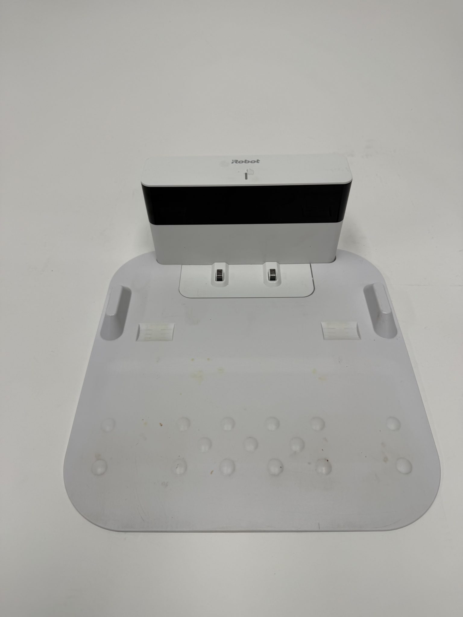 iRobot Braava Jet m6 grindų plovimo robotas